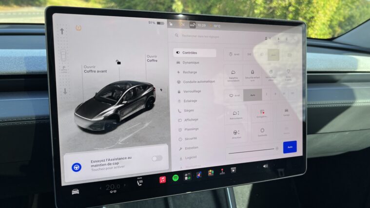 tesla model y écran